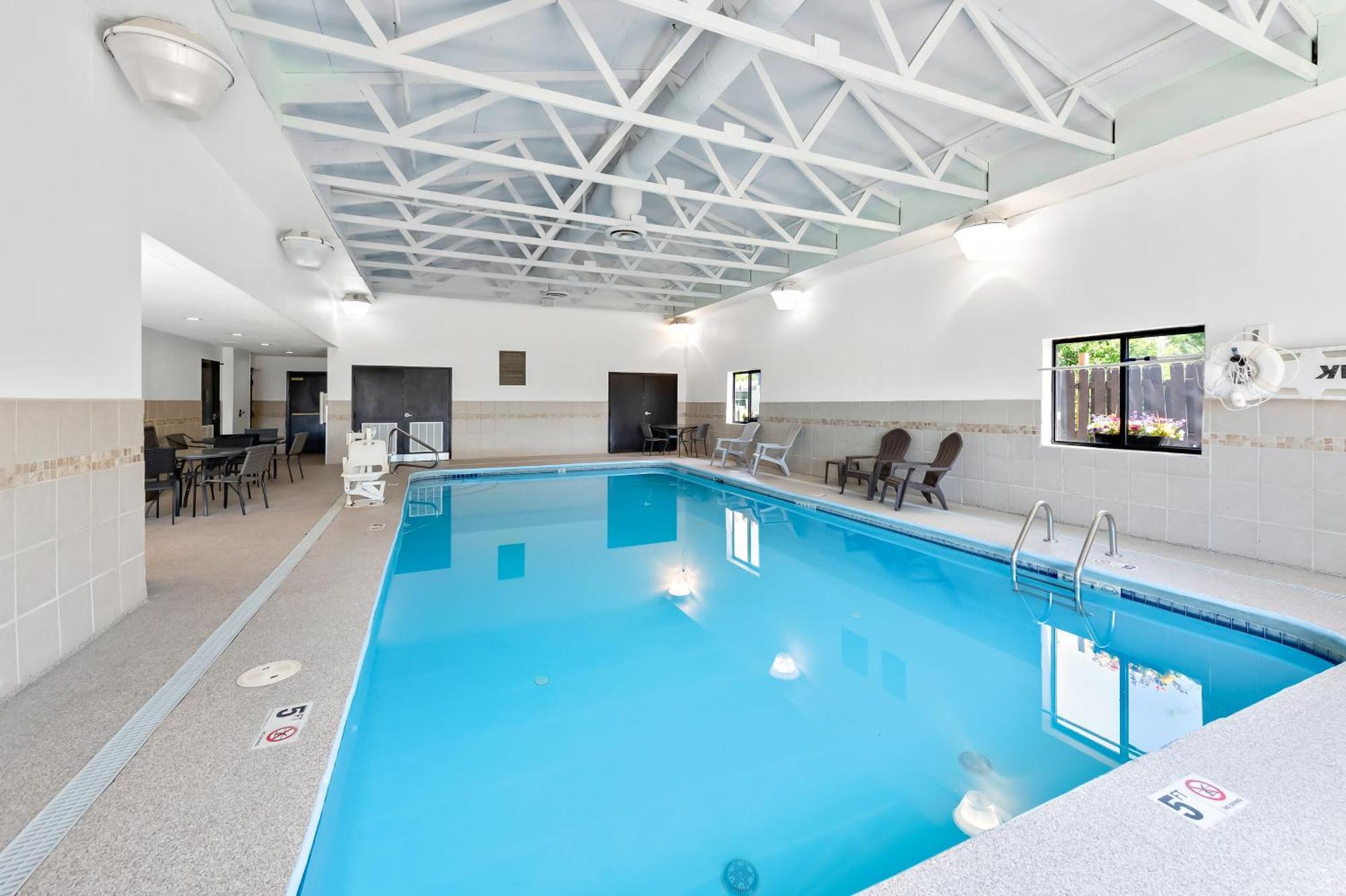 Comfort Suites Колумбус Экстерьер фото