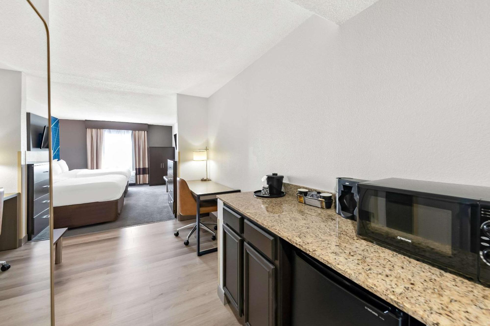 Comfort Suites Колумбус Экстерьер фото